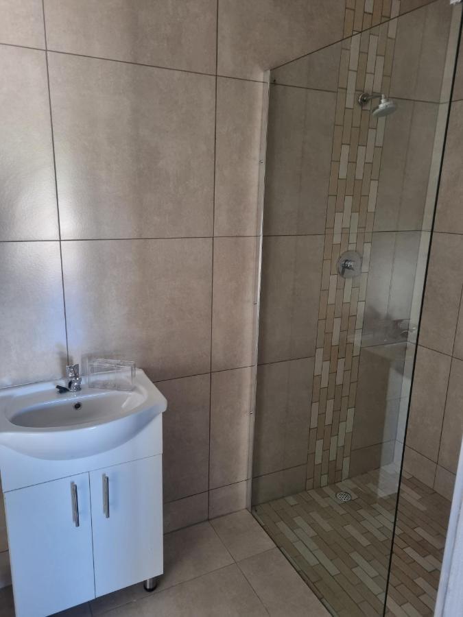 @Home Guest House Zeerust Extérieur photo