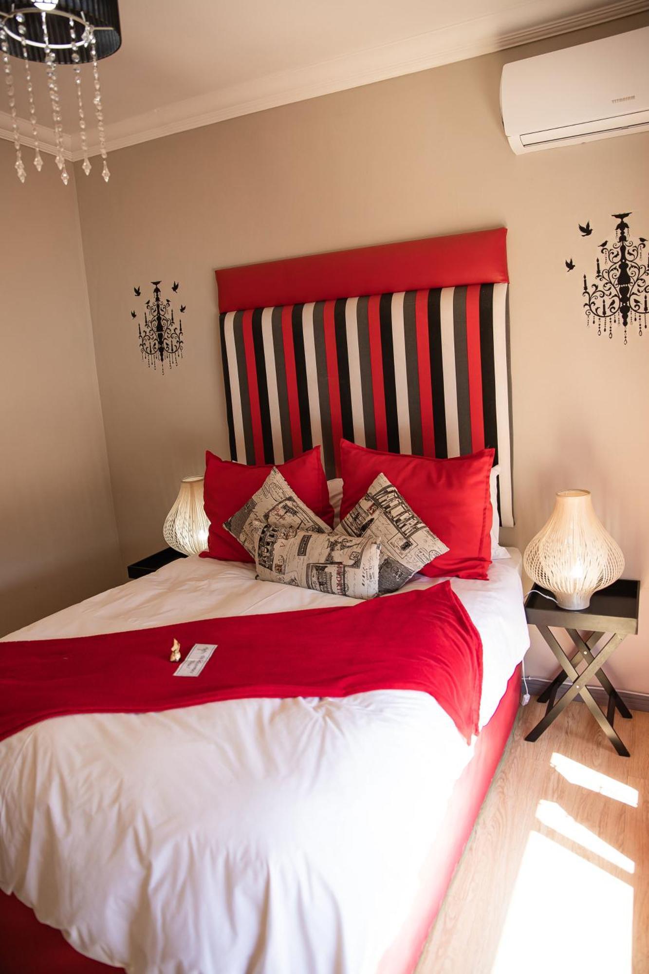 @Home Guest House Zeerust Extérieur photo