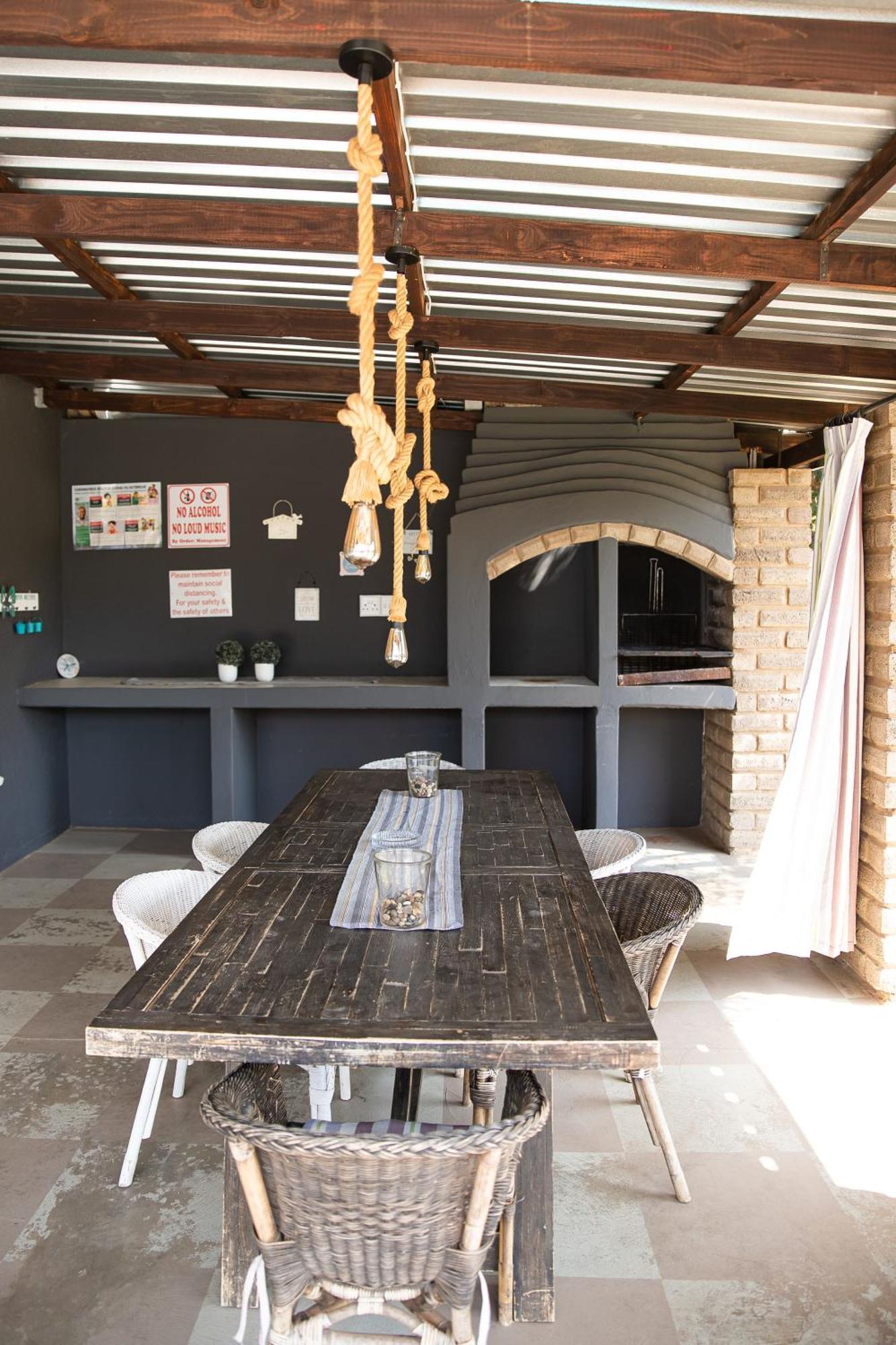 @Home Guest House Zeerust Extérieur photo